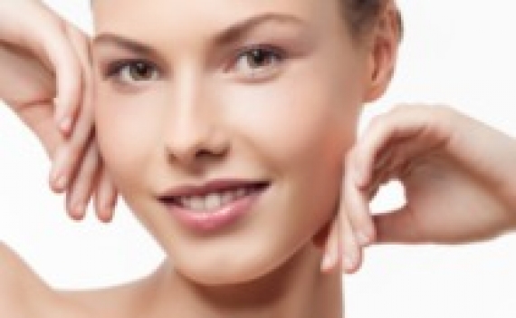 Face waxing, sugar wax upper lip, chin hair removal | BEAUTYSHAPE